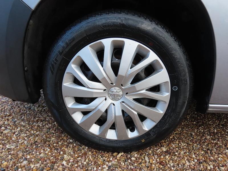 Peugeot Partner 1.5 BlueHDi 1000 Professional Standard Panel Van 5dr Diesel Manual SWB Euro 6 (s/s) (100 bhp) - U4795