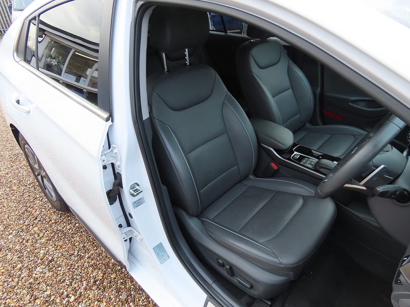 Hyundai IONIQ 38.3kWh Premium SE Hatchback 5dr Electric Auto (136 ps) - U4797