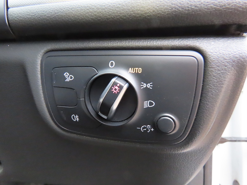 Audi A6 Saloon 2.0 TDI ultra SE Executive Saloon 4dr Diesel S Tronic Euro 6 (s/s) (190 ps) - U4798