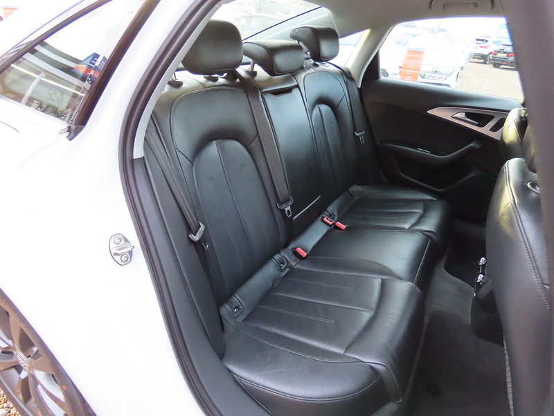 Audi A6 Saloon 2.0 TDI ultra SE Executive Saloon 4dr Diesel S Tronic Euro 6 (s/s) (190 ps) - U4798