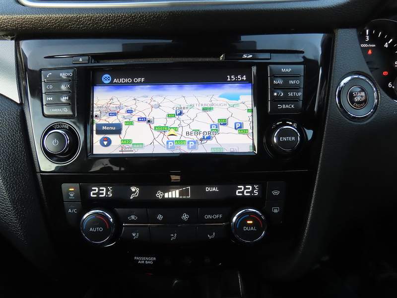 Nissan Qashqai 1.5 dCi Tekna SUV 5dr Diesel Manual Euro 6 (s/s) (110 ps) - U4802