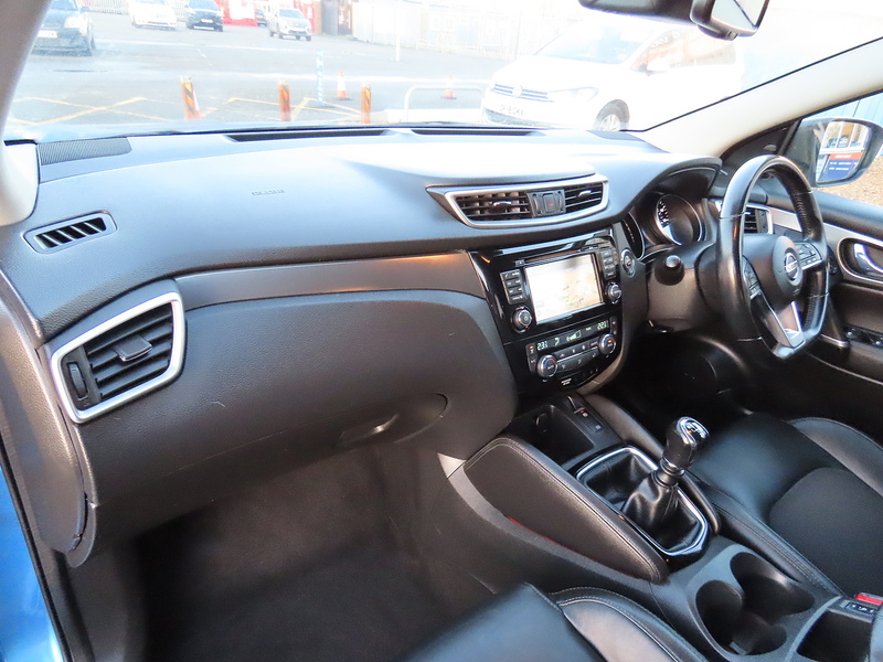 Nissan Qashqai 1.5 dCi Tekna SUV 5dr Diesel Manual Euro 6 (s/s) (110 ps) - U4802