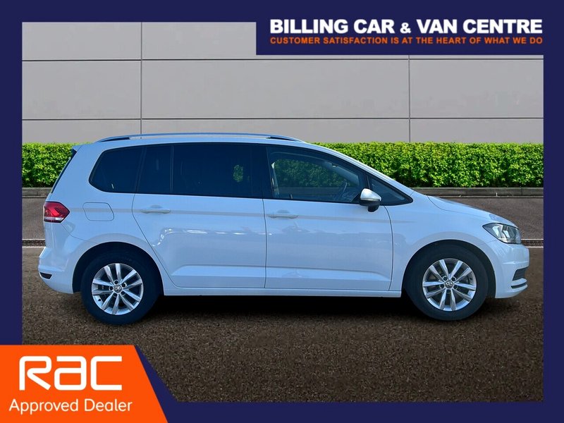 Volkswagen Touran 2.0 TDI SE Family MPV 5dr Diesel DSG Euro 6 (s/s) (150 ps) - U4803