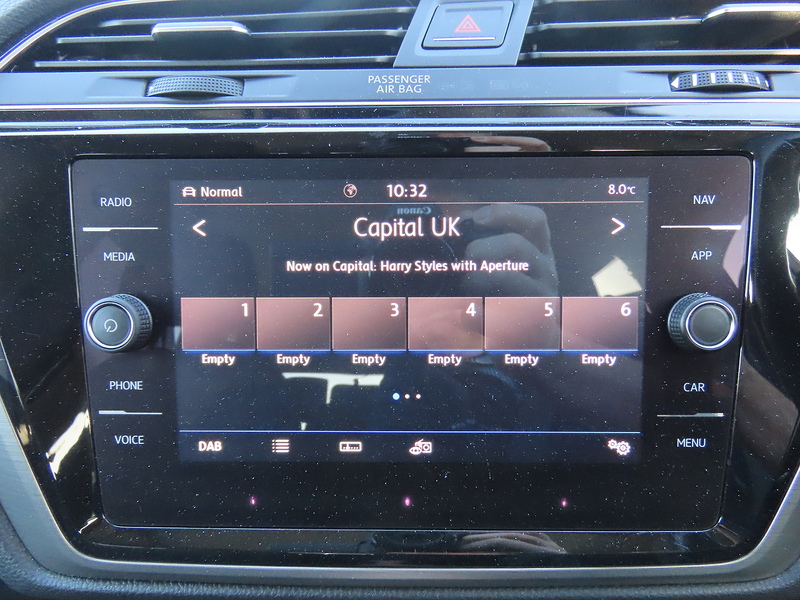 Volkswagen Touran 2.0 TDI SE Family MPV 5dr Diesel DSG Euro 6 (s/s) (150 ps) - U4803