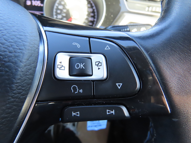 Volkswagen Touran 2.0 TDI SE Family MPV 5dr Diesel DSG Euro 6 (s/s) (150 ps) - U4803