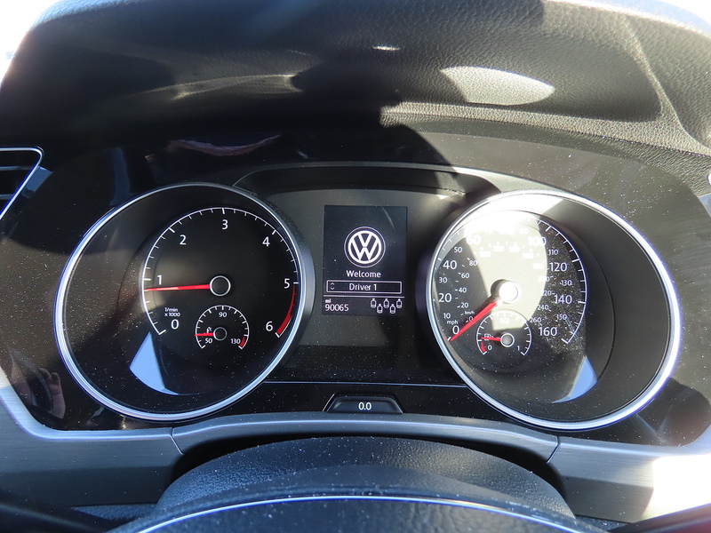 Volkswagen Touran 2.0 TDI SE Family MPV 5dr Diesel DSG Euro 6 (s/s) (150 ps) - U4803