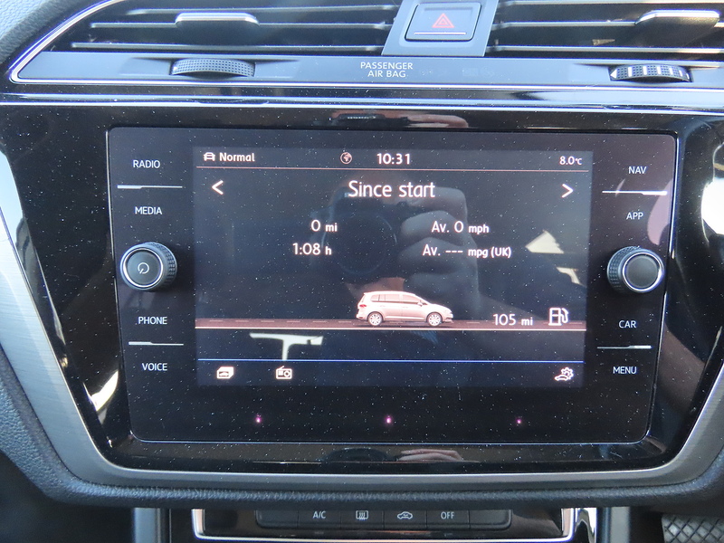 Volkswagen Touran 2.0 TDI SE Family MPV 5dr Diesel DSG Euro 6 (s/s) (150 ps) - U4803