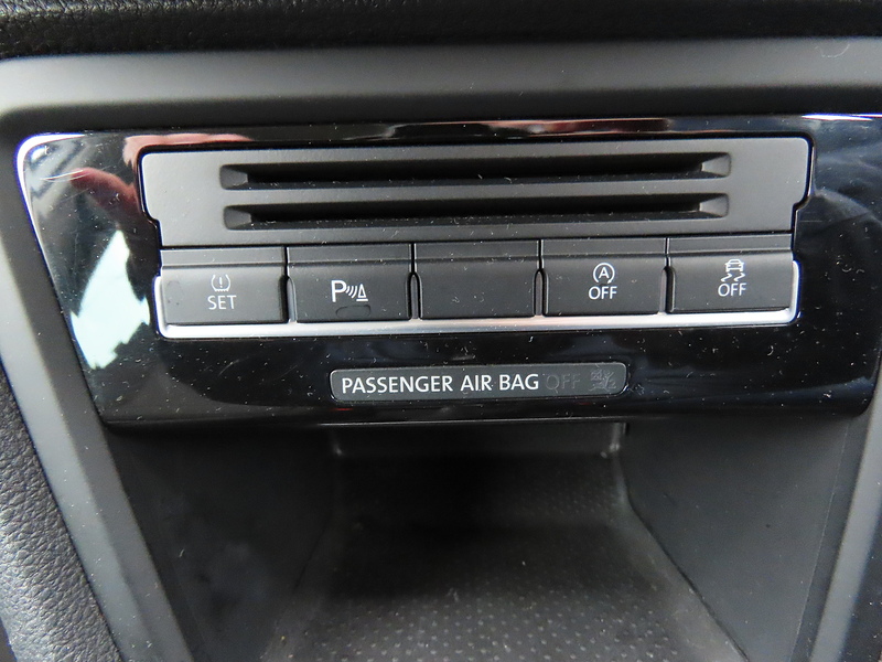 Volkswagen Sharan 2.0 TDI BlueMotion Tech SE Nav MPV 5dr Diesel Manual Euro 6 (s/s) (150 ps) - U4810