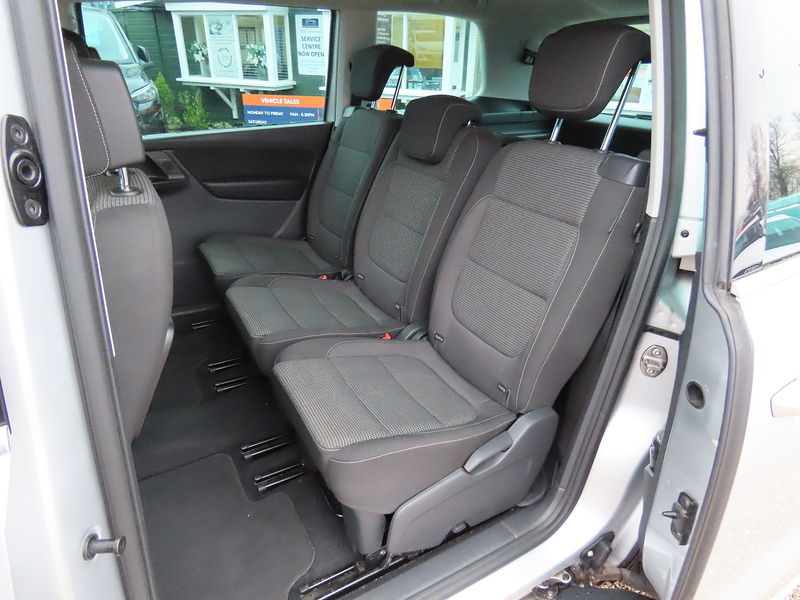 Volkswagen Sharan 2.0 TDI BlueMotion Tech SE Nav MPV 5dr Diesel Manual Euro 6 (s/s) (150 ps) - U4810