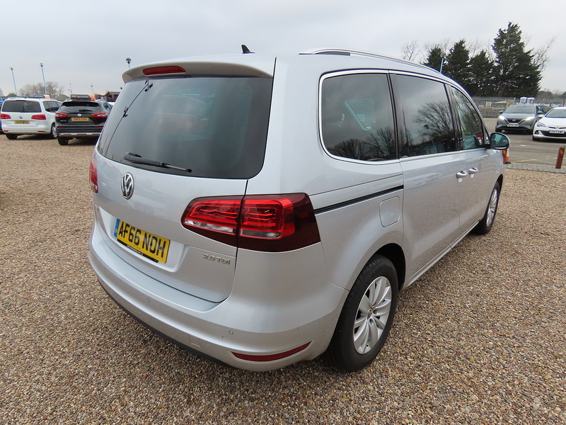 Volkswagen Sharan 2.0 TDI BlueMotion Tech SE Nav MPV 5dr Diesel Manual Euro 6 (s/s) (150 ps) - U4810