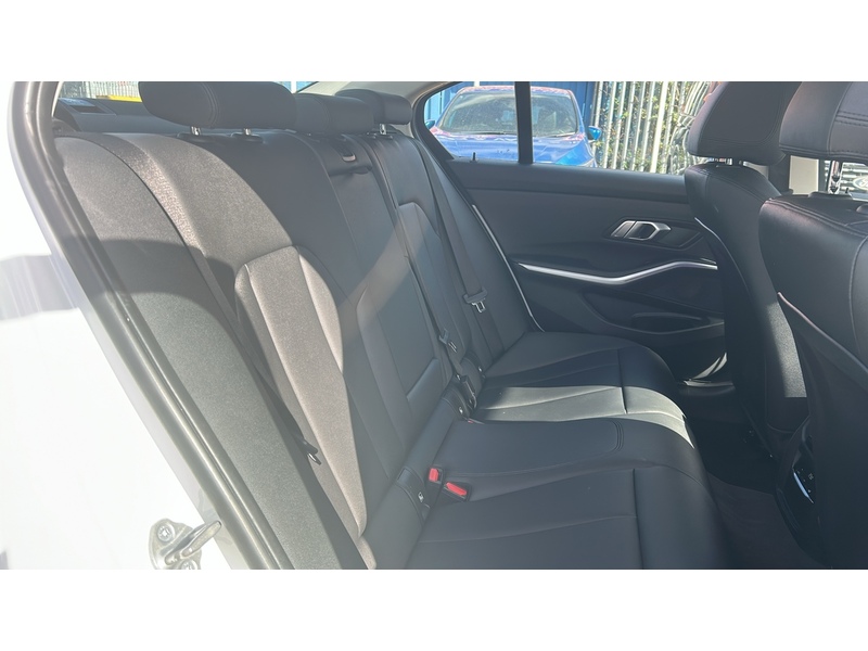 BMW 3 Series 2.0 320d SE Saloon 4dr Diesel Auto Euro 6 (s/s) (190 ps) - U4815