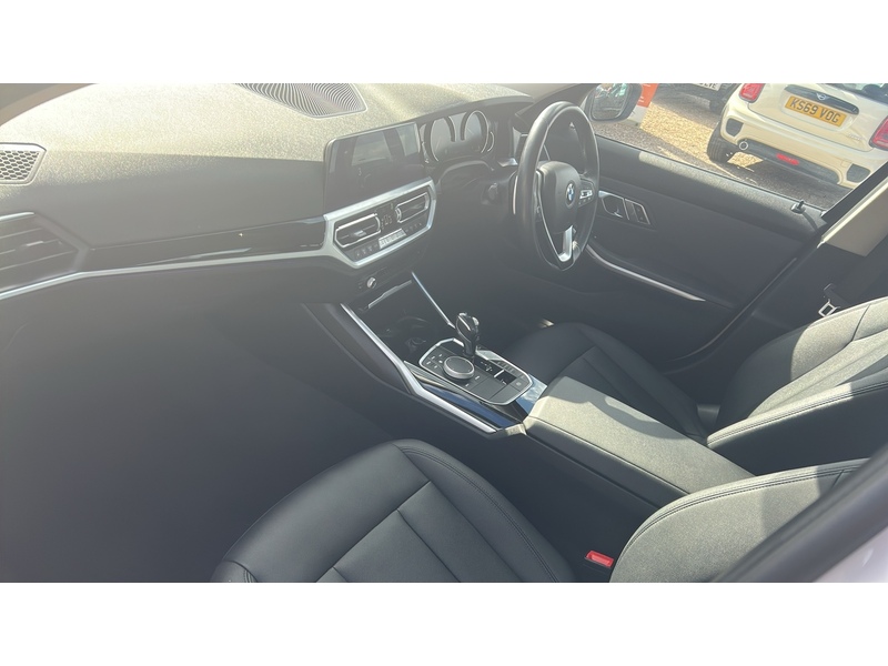 BMW 3 Series 2.0 320d SE Saloon 4dr Diesel Auto Euro 6 (s/s) (190 ps) - U4815