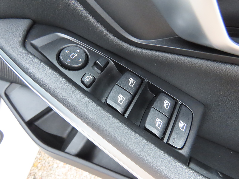 BMW 3 Series 2.0 320d SE Saloon 4dr Diesel Auto Euro 6 (s/s) (190 ps) - U4815