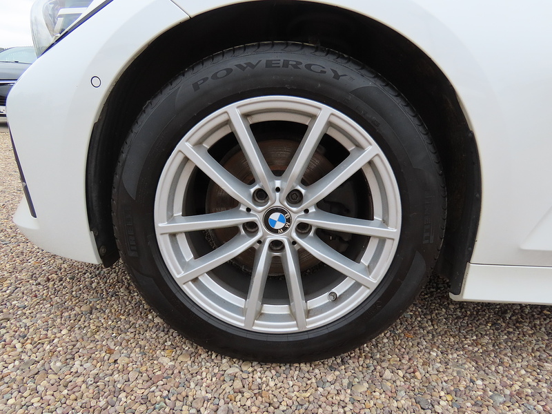 BMW 3 Series 2.0 320d SE Saloon 4dr Diesel Auto Euro 6 (s/s) (190 ps) - U4815