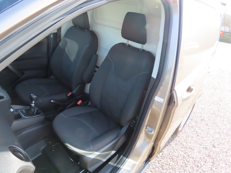 Ford Transit Courier 1.0 EcoBoost Limited Panel Van 5dr Petrol Manual L1 Euro 6 (100 ps) - U4822