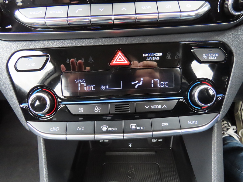 Hyundai IONIQ 1.6 h-GDi Premium SE Hatchback 5dr Petrol Hybrid DCT Euro 6 (s/s) (141 ps) - U4824
