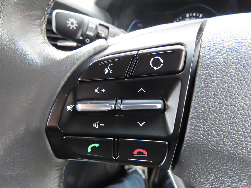 Hyundai IONIQ 1.6 h-GDi Premium SE Hatchback 5dr Petrol Hybrid DCT Euro 6 (s/s) (141 ps) - U4824