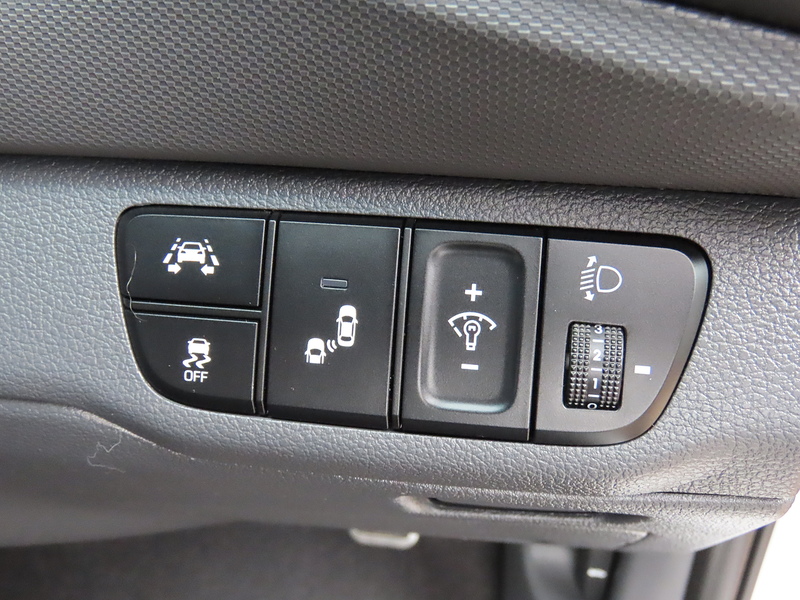 Hyundai IONIQ 1.6 h-GDi Premium SE Hatchback 5dr Petrol Hybrid DCT Euro 6 (s/s) (141 ps) - U4824