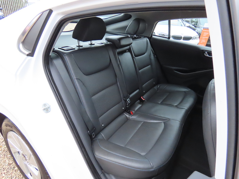 Hyundai IONIQ 1.6 h-GDi Premium SE Hatchback 5dr Petrol Hybrid DCT Euro 6 (s/s) (141 ps) - U4824