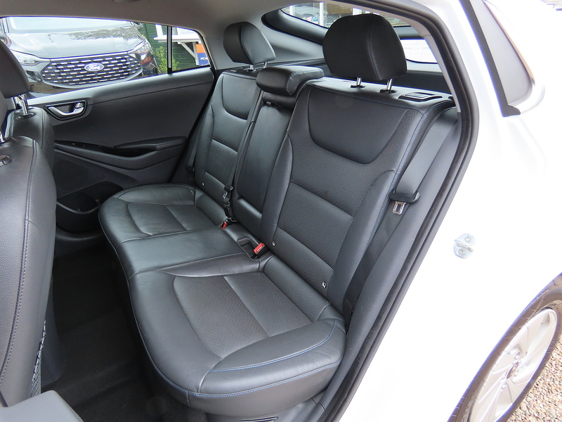 Hyundai IONIQ 1.6 h-GDi Premium SE Hatchback 5dr Petrol Hybrid DCT Euro 6 (s/s) (141 ps) - U4824