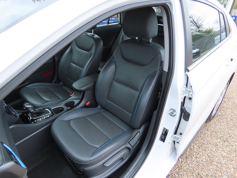 Hyundai IONIQ 1.6 h-GDi Premium SE Hatchback 5dr Petrol Hybrid DCT Euro 6 (s/s) (141 ps) - U4824