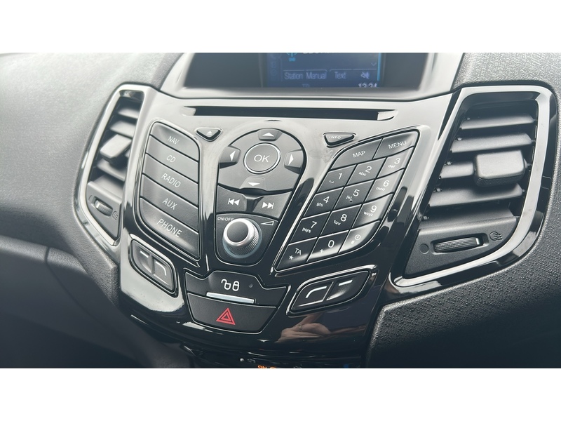 Ford Fiesta 1.25 Zetec Hatchback 5dr Petrol Manual Euro 6 (82 ps) - U4825