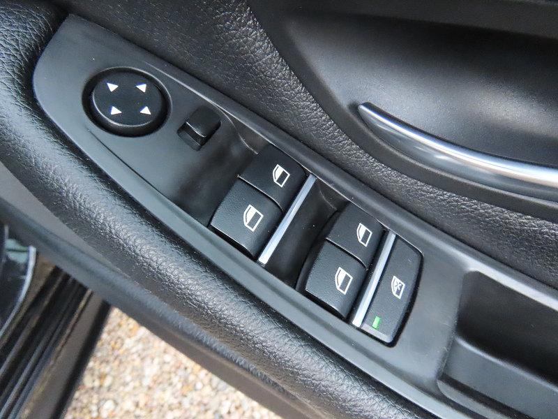 BMW 5 Series 2.0 520d M Sport Touring 5dr Diesel Auto Euro 6 (s/s) (190 ps) - U4828