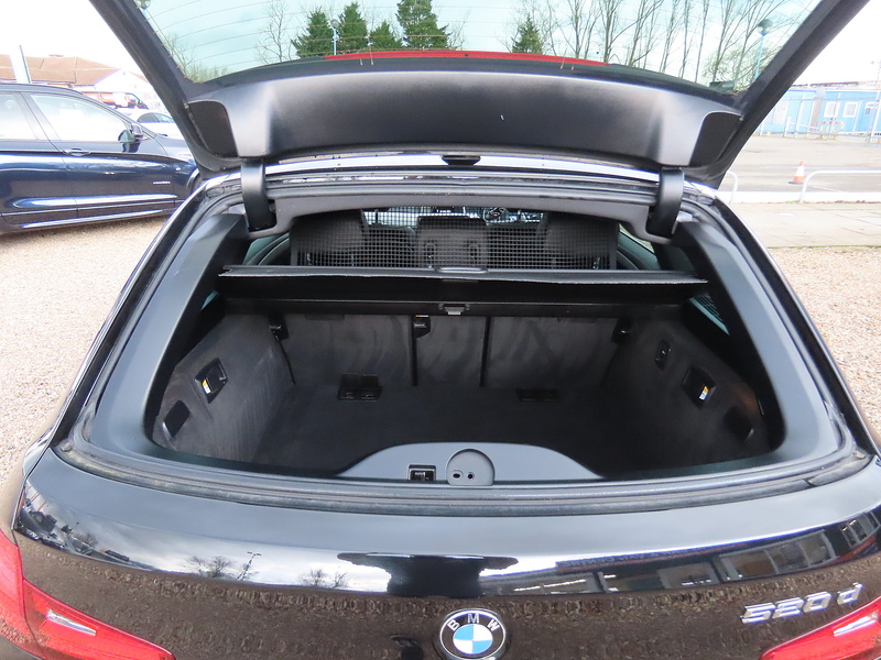 BMW 5 Series 2.0 520d M Sport Touring 5dr Diesel Auto Euro 6 (s/s) (190 ps) - U4828