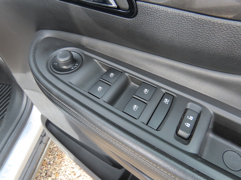 Vauxhall Mokka X 1.4i Turbo Elite SUV 5dr Petrol Auto Euro 6 (140 ps) - U4829