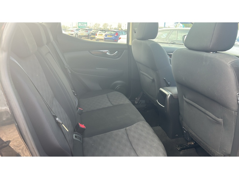 Nissan Qashqai 1.5 dCi n-tec+ SUV 5dr Diesel Manual 2WD Euro 5 (s/s) (110 ps) - U4830