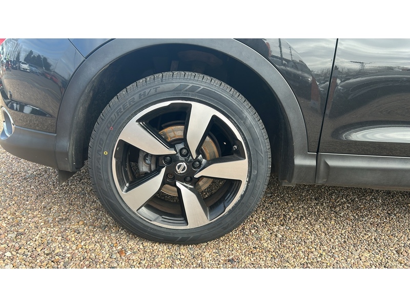 Nissan Qashqai 1.5 dCi n-tec+ SUV 5dr Diesel Manual 2WD Euro 5 (s/s) (110 ps) - U4830