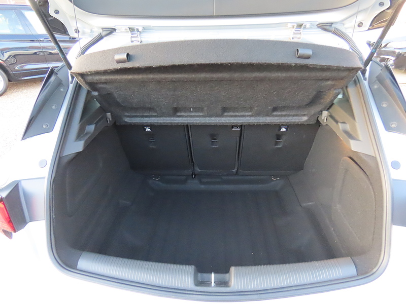 Vauxhall Astra 1.4i Turbo Elite Nav Hatchback 5dr Petrol Manual Euro 6 (150 ps) - U4831