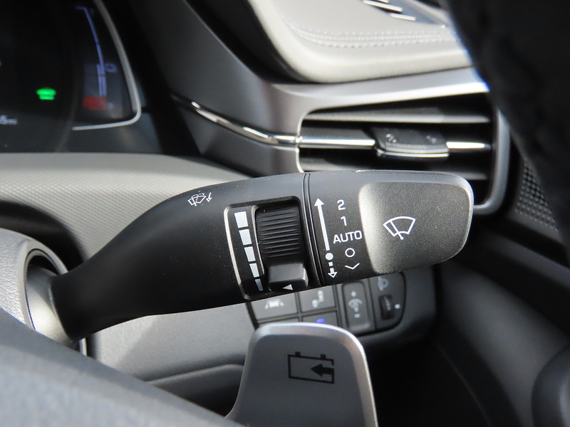 Hyundai IONIQ 38.3kWh Premium SE Hatchback 5dr Electric Auto (136 ps) - U4835