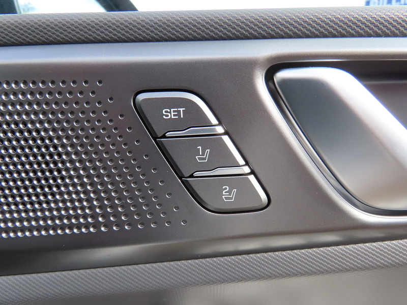 Hyundai IONIQ 38.3kWh Premium SE Hatchback 5dr Electric Auto (136 ps) - U4835