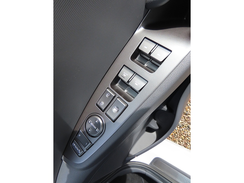 Hyundai IONIQ 38.3kWh Premium SE Hatchback 5dr Electric Auto (136 ps) - U4835