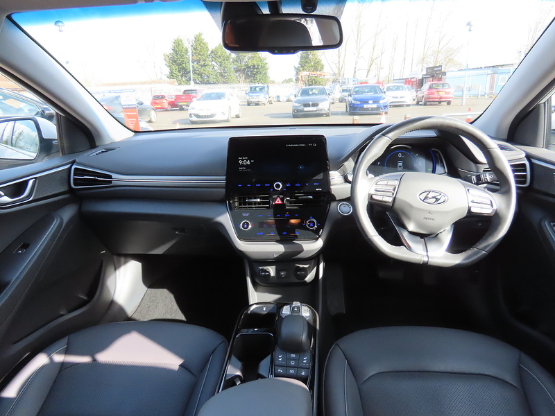 Hyundai IONIQ 38.3kWh Premium SE Hatchback 5dr Electric Auto (136 ps) - U4835