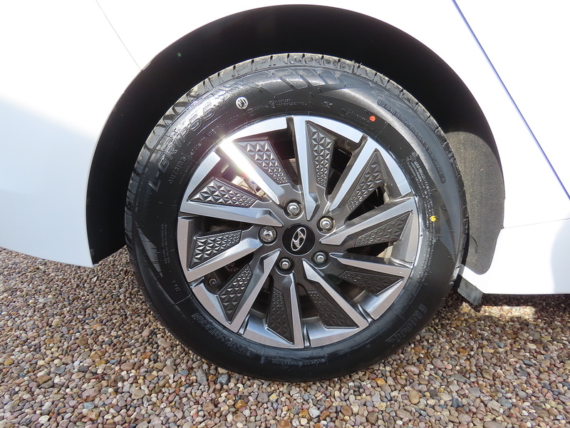 Hyundai IONIQ 38.3kWh Premium SE Hatchback 5dr Electric Auto (136 ps) - U4835