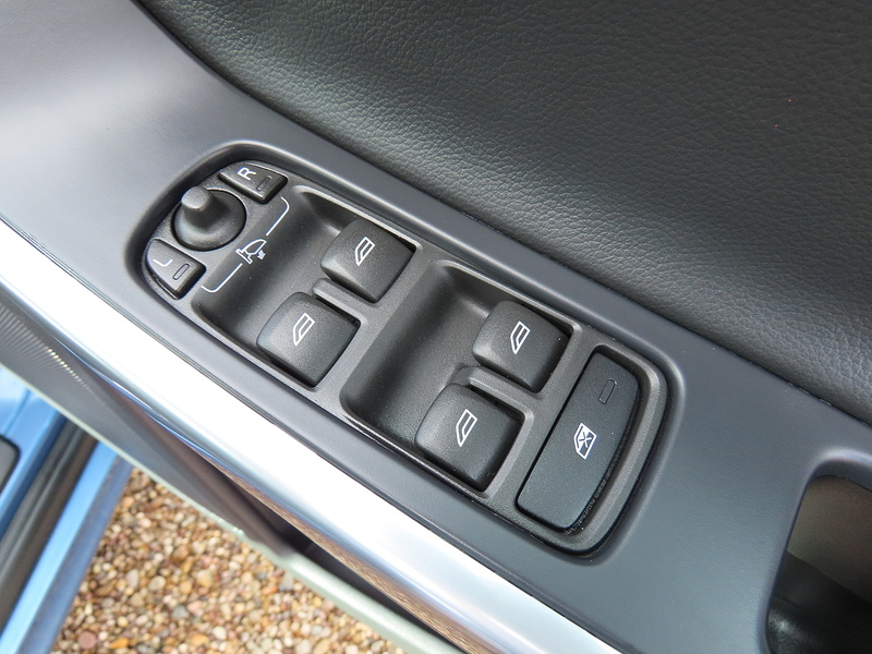 Volvo XC60 2.0 D4 SE Lux Nav SUV 5dr Diesel Auto Euro 6 (s/s) (190 ps) - U4839