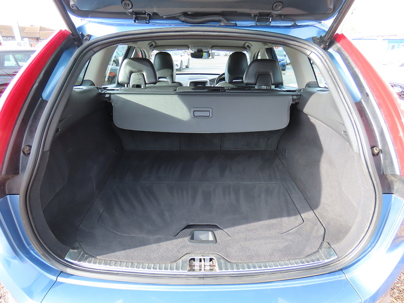 Volvo XC60 2.0 D4 SE Lux Nav SUV 5dr Diesel Auto Euro 6 (s/s) (190 ps) - U4839