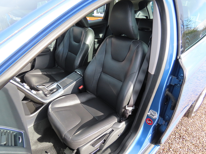 Volvo XC60 2.0 D4 SE Lux Nav SUV 5dr Diesel Auto Euro 6 (s/s) (190 ps) - U4839