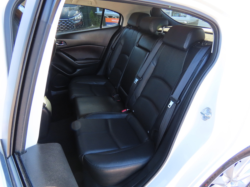 Mazda Mazda3 2.0 SKYACTIV-G Sport Nav Hatchback 5dr Petrol Manual Euro 6 (s/s) (165 ps) - U4844