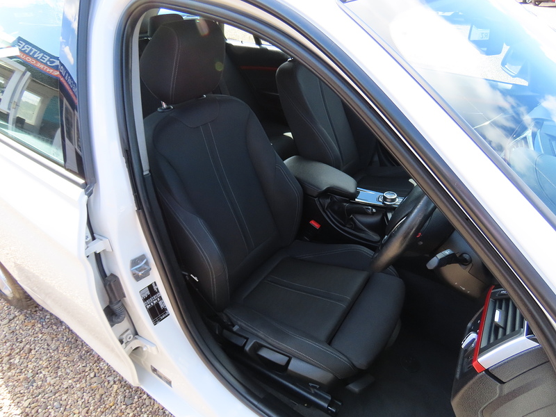 BMW 3 Series 2.0 318d Sport Touring 5dr Diesel Manual Euro 6 (s/s) (150 ps) - U4845