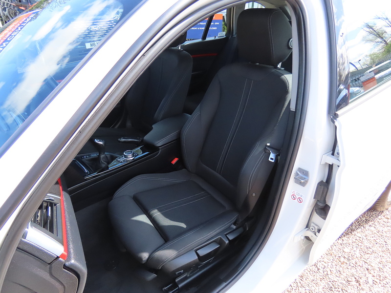 BMW 3 Series 2.0 318d Sport Touring 5dr Diesel Manual Euro 6 (s/s) (150 ps) - U4845