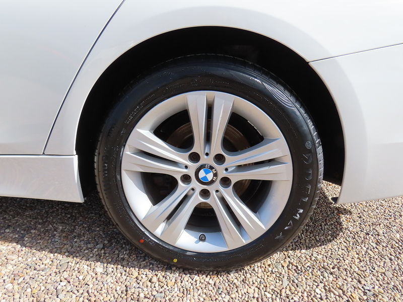 BMW 3 Series 2.0 318d Sport Touring 5dr Diesel Manual Euro 6 (s/s) (150 ps) - U4845