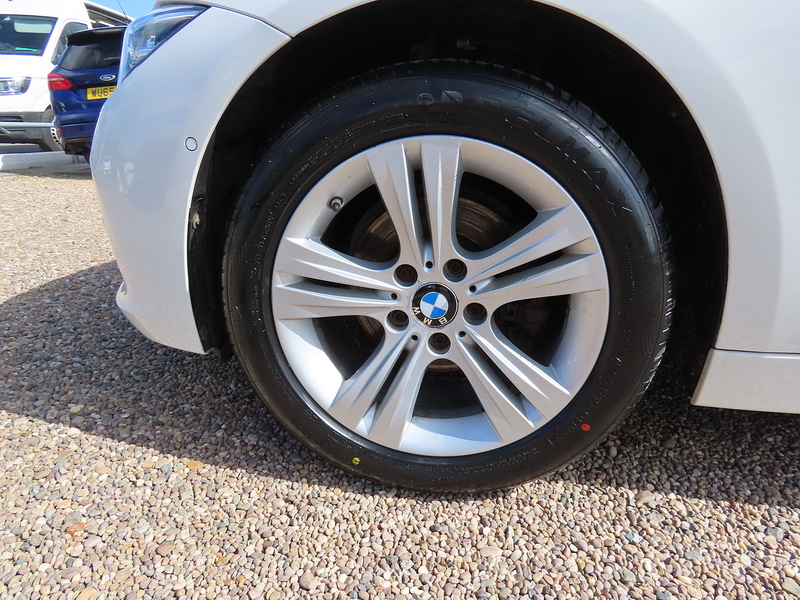 BMW 3 Series 2.0 318d Sport Touring 5dr Diesel Manual Euro 6 (s/s) (150 ps) - U4845