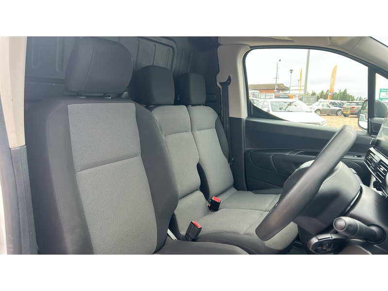 Peugeot Partner 1.5 BlueHDi 1000 Professional Standard Panel Van 5dr Diesel Manual SWB Euro 6 (100 bhp) - U4888