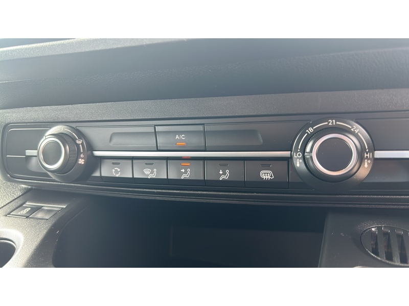Peugeot Partner 1.5 BlueHDi 1000 Professional Standard Panel Van 5dr Diesel Manual SWB Euro 6 (100 bhp) - U4888