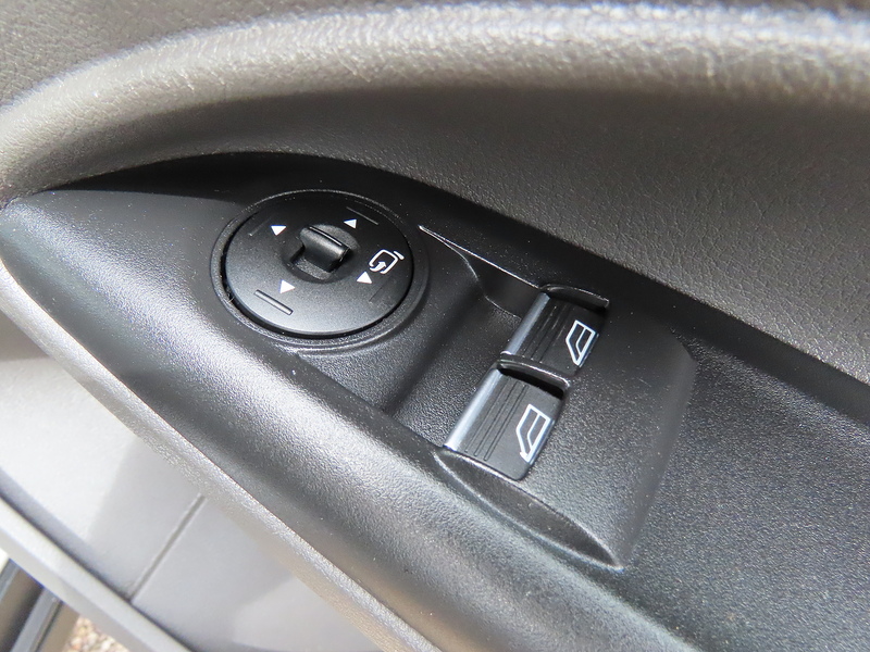 Ford Transit Connect 1.5 240 EcoBlue Limited Panel Van 5dr Diesel Manual L1 Euro 6 (s/s) (120 ps) - U4891