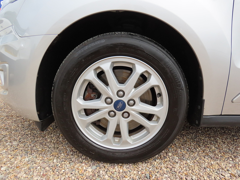 Ford Transit Connect 1.5 240 EcoBlue Limited Panel Van 5dr Diesel Manual L1 Euro 6 (s/s) (120 ps) - U4891