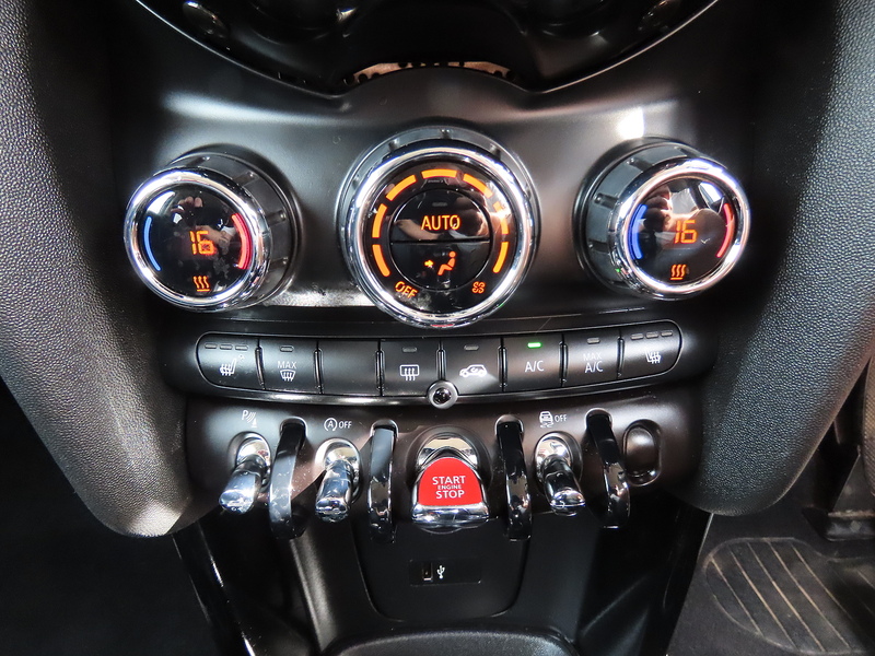 MINI Hatch 1.5 Cooper Exclusive Hatchback 5dr Petrol Manual Euro 6 (s/s) (136 ps) - U4896